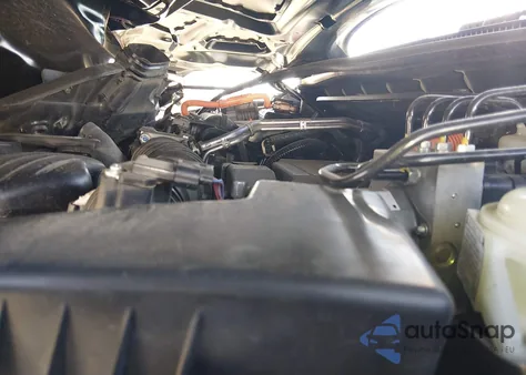 2018 Honda Clarity Plug-In Hybrid из США, поврежденный, VIN JHMZC5F1XJC017690